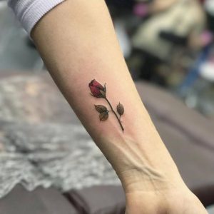 Small Rose Tattoos: 30+ Beautiful Tiny Rose Tattoo Ideas