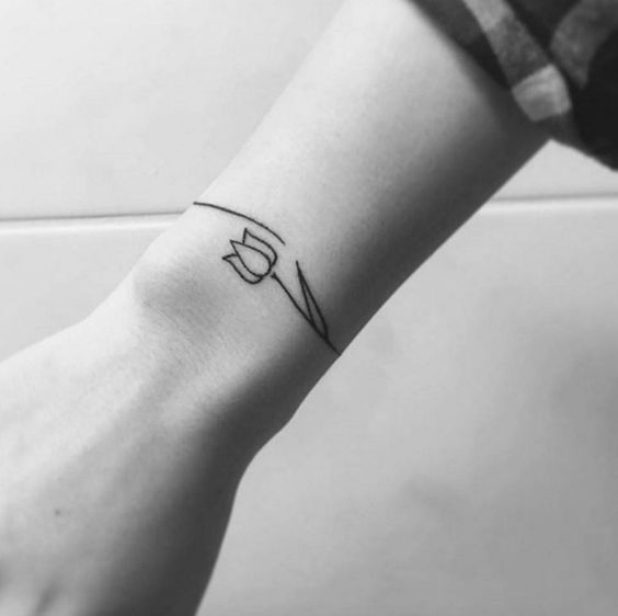 Tulip wristband tattoo