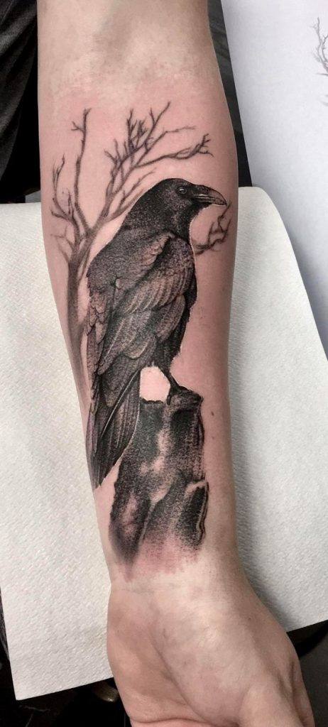 Blackwork raven tattoo on the left inner arm by richard feodorow