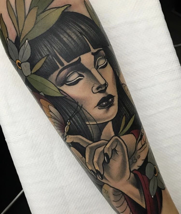 Neo traditional tattoo of a lady