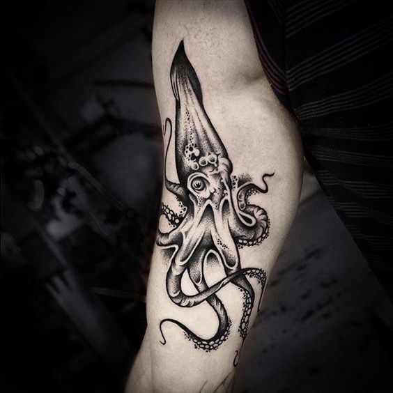 Awesome squid on the right inner arm