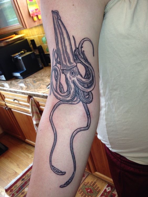 Giant squid on the right arm