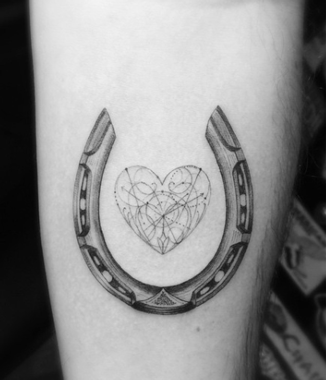 Gorgeous horseshoe with a heart in the center
