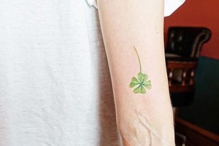 Four Leaf Clover Tattoo Ideas To Attract The Good Luck 🍀