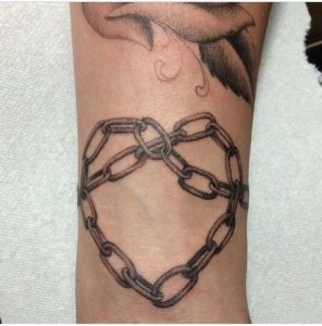 Chain Tattoo Is A Perfect Way To Express Your Freedom ⛓