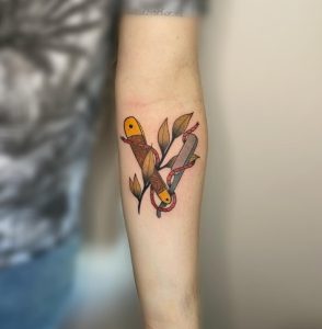 70 Sharp Straight Razor Tattoos Perfect For Barbers 🪒